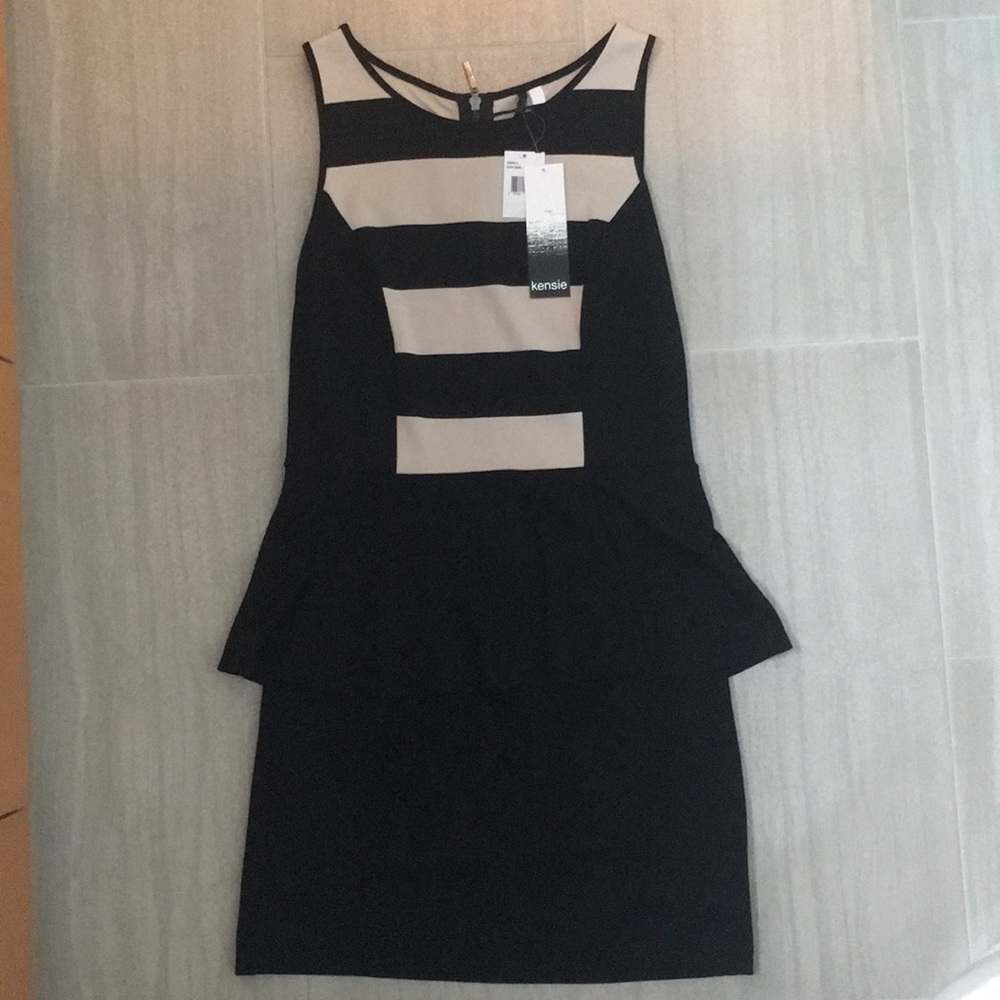 Black and cream medium Kensie dress
